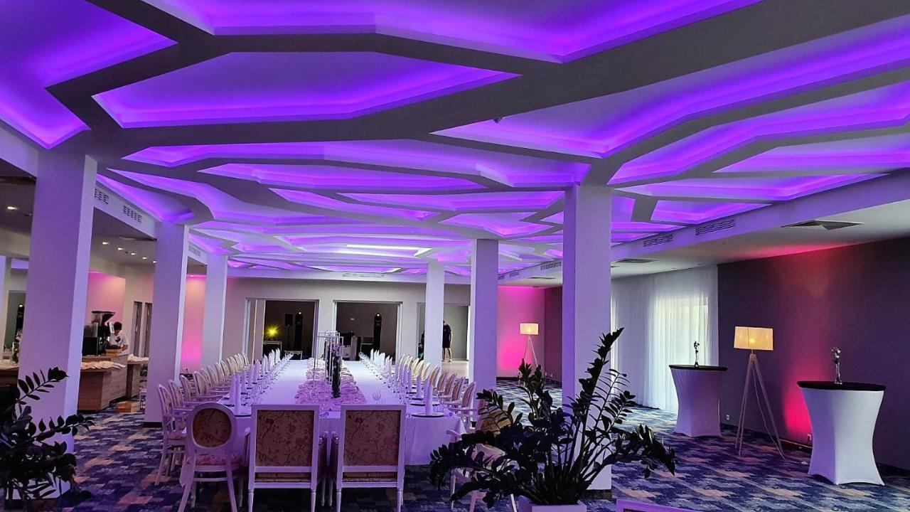 Green Garden Hotel Рашин Екстер'єр фото