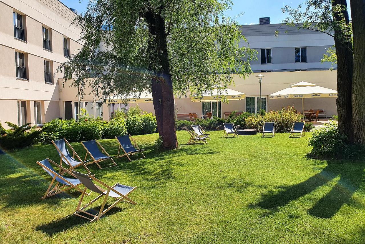 Green Garden Hotel Рашин Екстер'єр фото