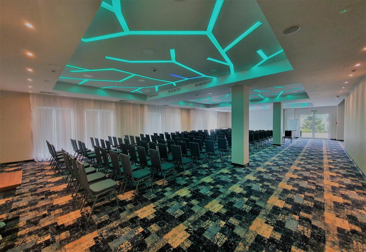 Green Garden Hotel Рашин Екстер'єр фото