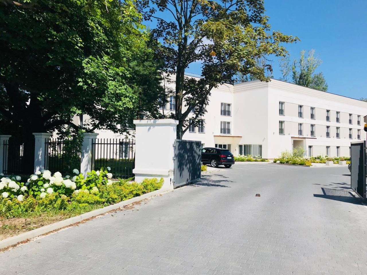 Green Garden Hotel Рашин Екстер'єр фото